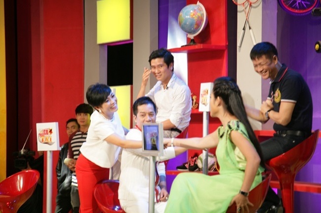 Quyền Linh bênh vực Lê Hoàng, trêu chọc Minh Nhí